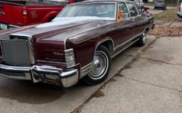 Lincoln-Town-car-1979