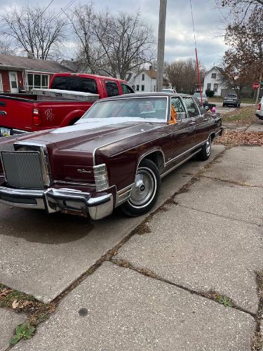 Lincoln-Town-car-1979