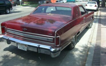 Lincoln-Town-car-1979-Red-Red-Leather-7