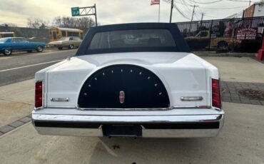 Lincoln-Town-car-1986-WhiteBlue-Top-36