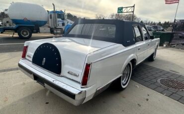 Lincoln-Town-car-1986-WhiteBlue-Top-42