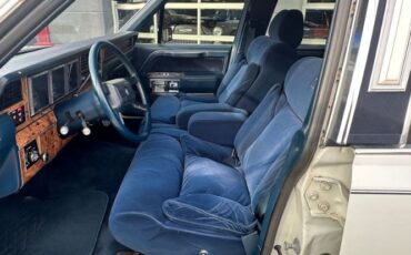 Lincoln-Town-car-1986-WhiteBlue-Top-8