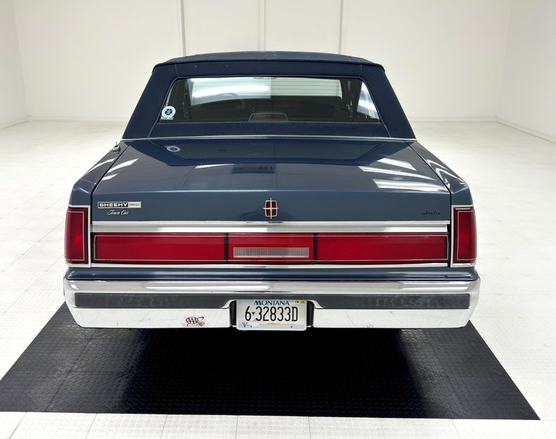 Lincoln-Town-car-1987-Glacier-Blue-Shadow-Blue-12