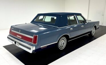 Lincoln-Town-car-1987-Glacier-Blue-Shadow-Blue-13