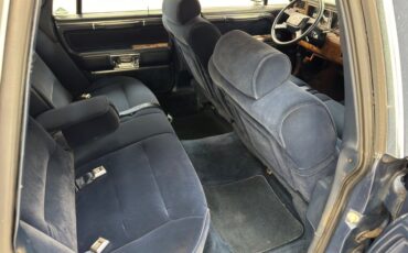 Lincoln-Town-car-1987-Glacier-Blue-Shadow-Blue-8