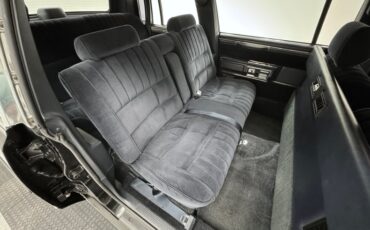 Lincoln-Town-car-1988-Black-Blue-12