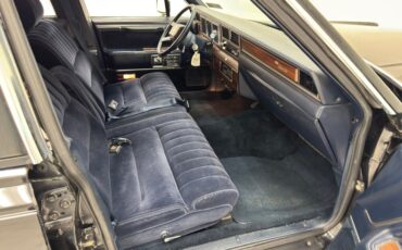 Lincoln-Town-car-1988-Black-Blue-14