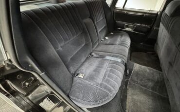 Lincoln-Town-car-1988-Black-Blue-15