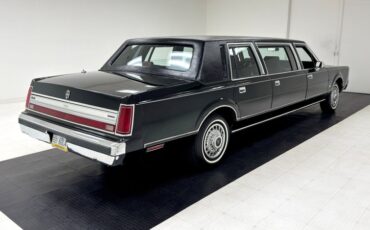Lincoln-Town-car-1988-Black-Blue-16