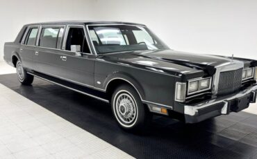 Lincoln-Town-car-1988-Black-Blue-18
