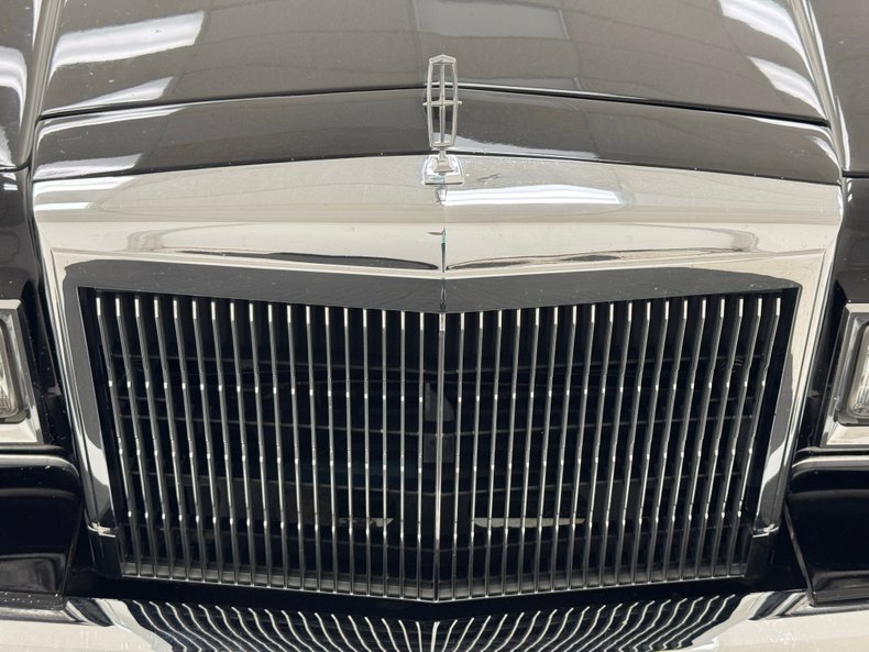 Lincoln-Town-car-1988-Black-Blue-20