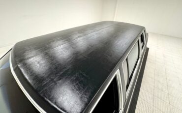 Lincoln-Town-car-1988-Black-Blue-25