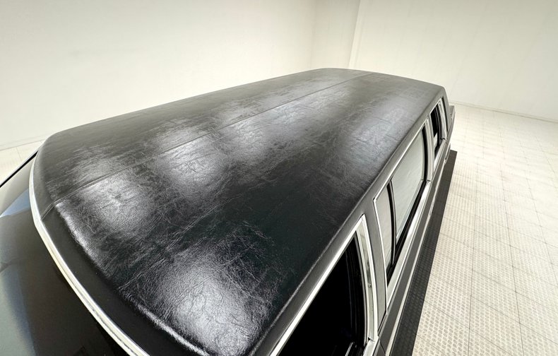 Lincoln-Town-car-1988-Black-Blue-25