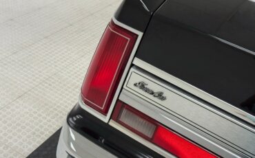 Lincoln-Town-car-1988-Black-Blue-28