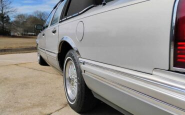 Lincoln-Town-car-1991-Silver-15