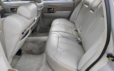 Lincoln-Town-car-1991-Silver-8