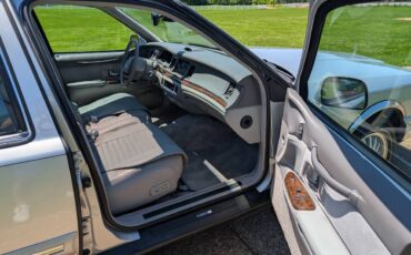 Lincoln-Town-car-signature-1995-silver-2