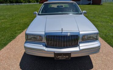 Lincoln-Town-car-signature-1995-silver-30
