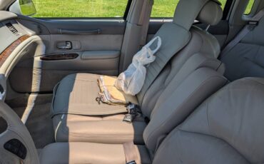 Lincoln-Town-car-signature-1995-silver-9