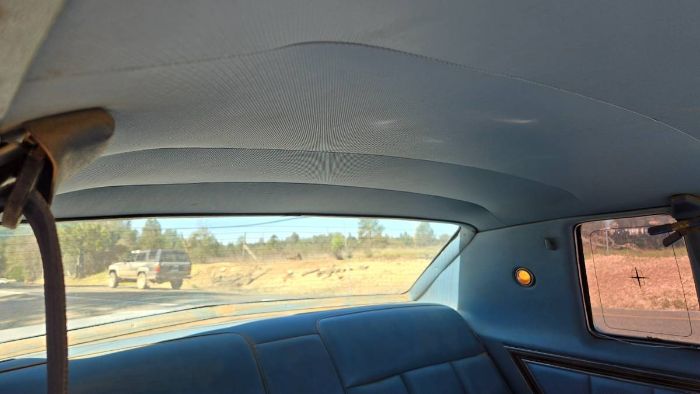 Lincoln-Town-coupe-1979-Gray-4