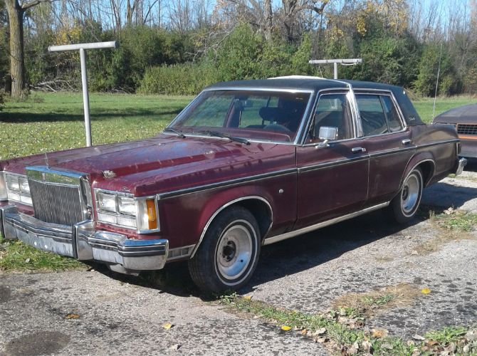 Lincoln-Versailles-1979-Burgundy-Red-1