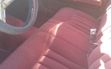 Lincoln-Versailles-1979-Burgundy-Red-7