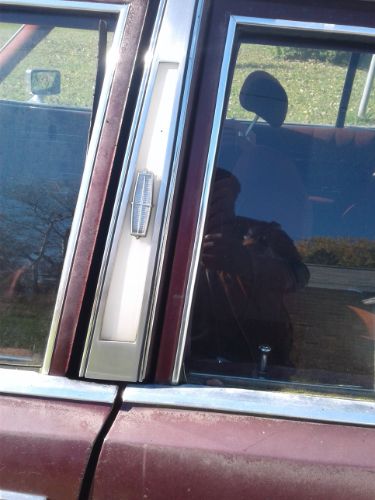 Lincoln-Versailles-1979-Burgundy-Red-8