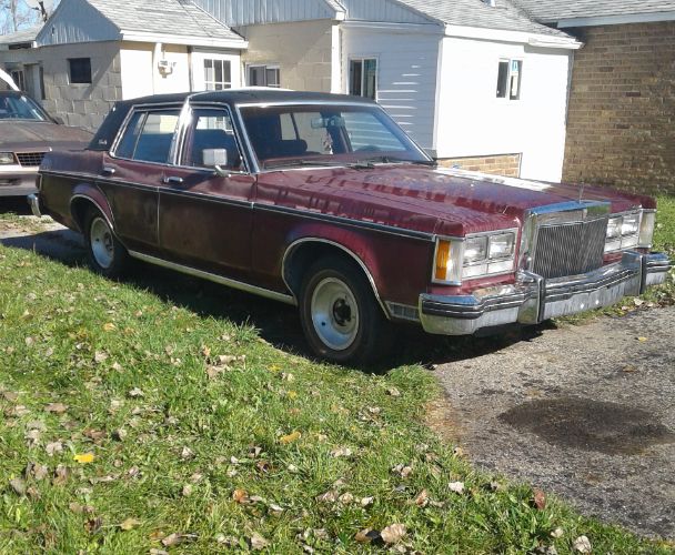 Lincoln-Versailles-1979-Burgundy-Red