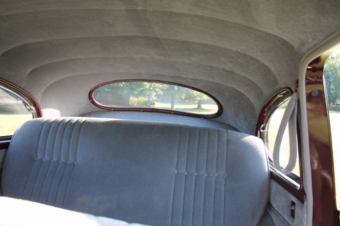Lincoln-Zephyr-1941-Burgundy-Gray-9