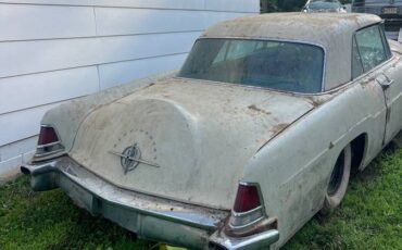 Lincoln-continental-1956-7