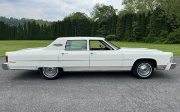 Lincoln-continental-1976-white-1