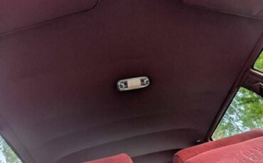 Lincoln-continental-1976-white-15