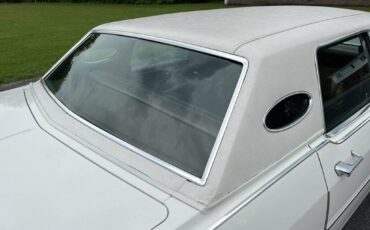 Lincoln-continental-1976-white-19