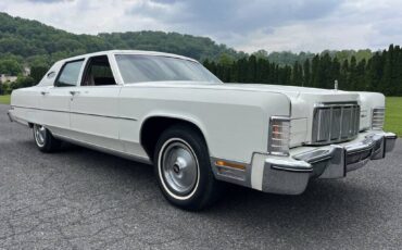 Lincoln-continental-1976-white-3
