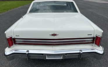 Lincoln-continental-1976-white-5