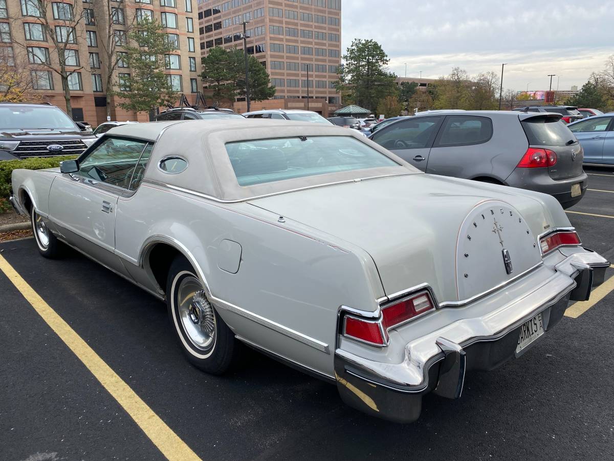 Lincoln-iv-1976-1