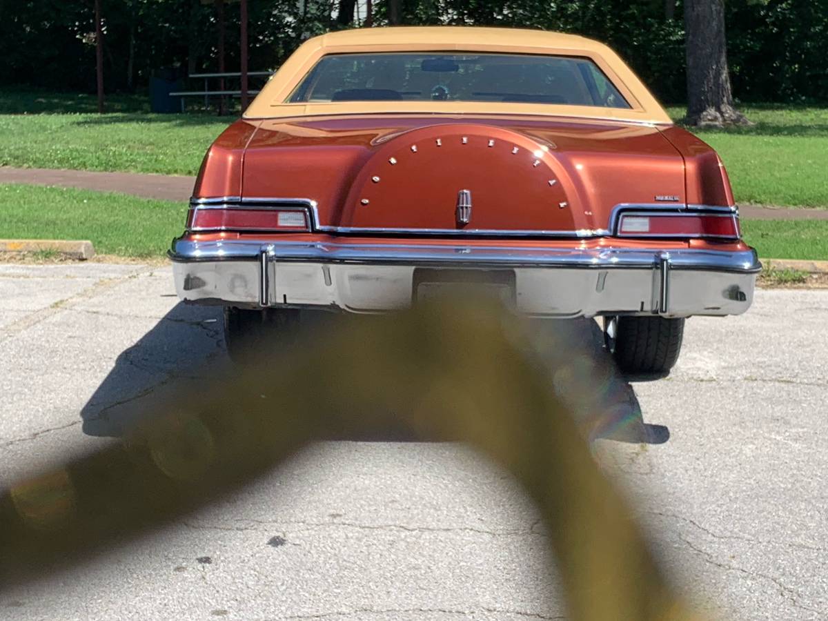 Lincoln-mark-four-1975-custom-1