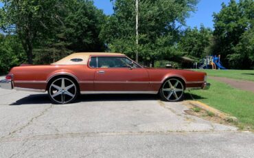 Lincoln-mark-four-1975-custom-10