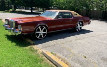 Lincoln-mark-four-1975-custom-11