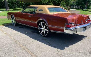 Lincoln-mark-four-1975-custom-12
