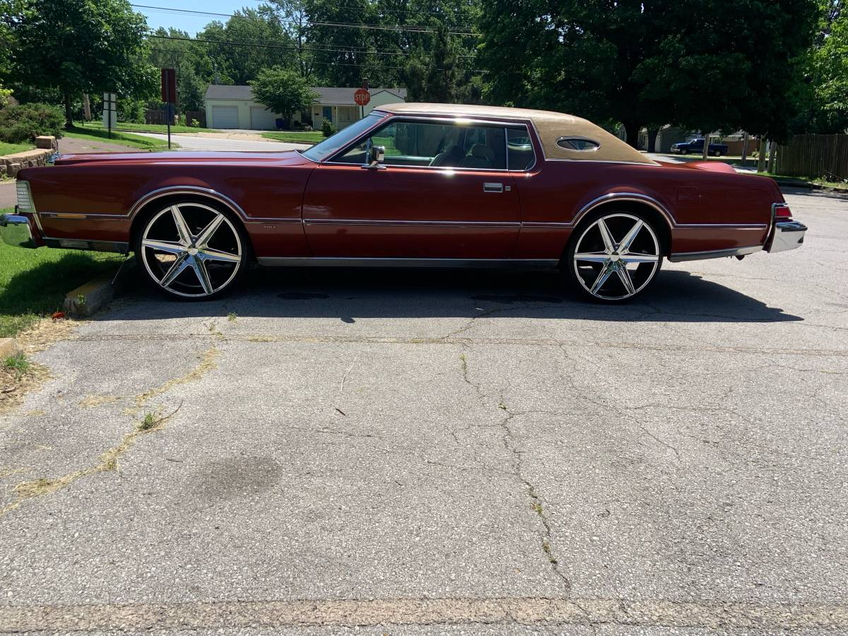 Lincoln-mark-four-1975-custom-13