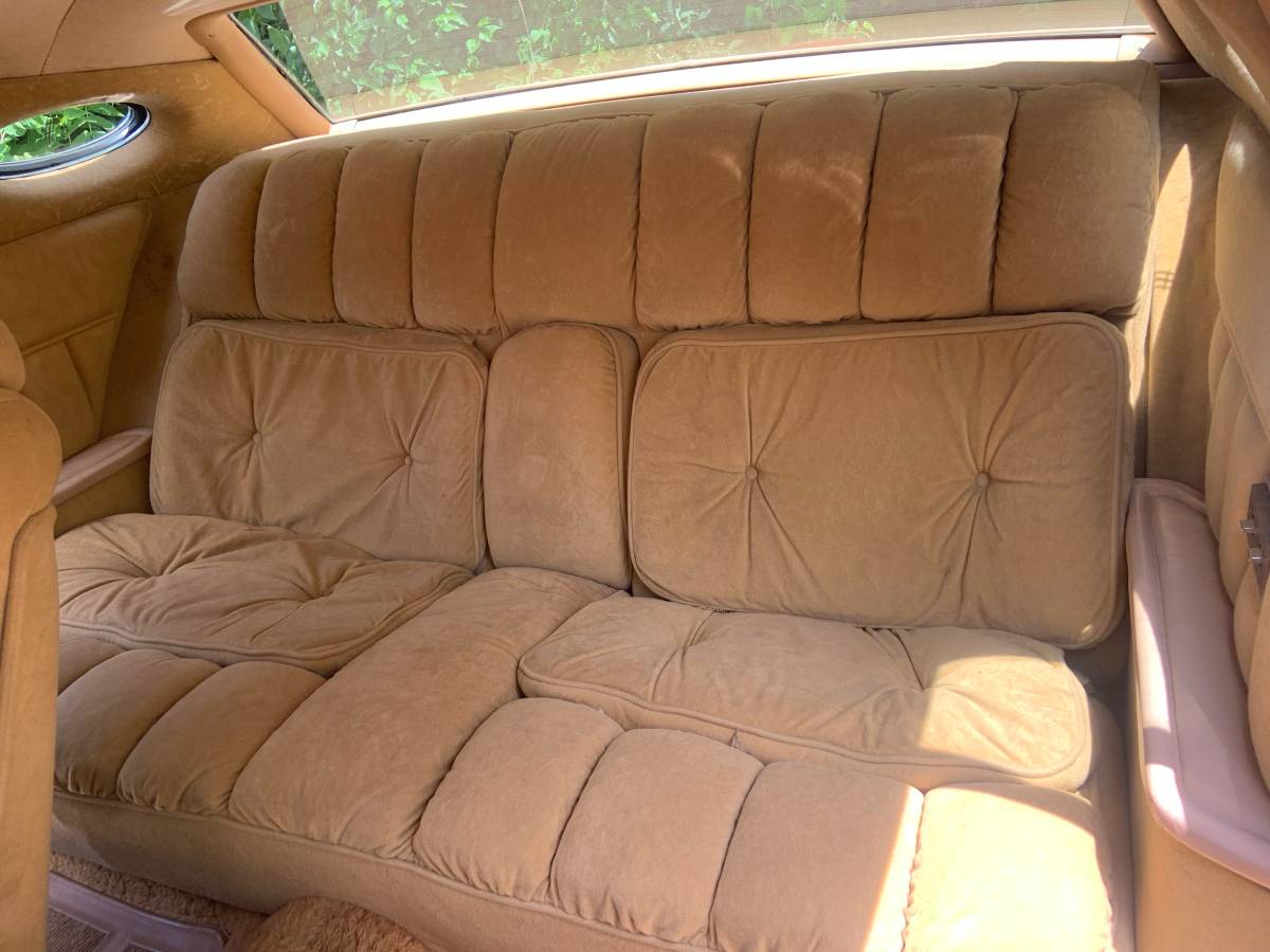 Lincoln-mark-four-1975-custom-16