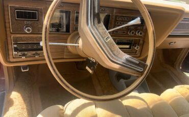 Lincoln-mark-four-1975-custom-3
