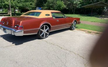 Lincoln-mark-four-1975-custom
