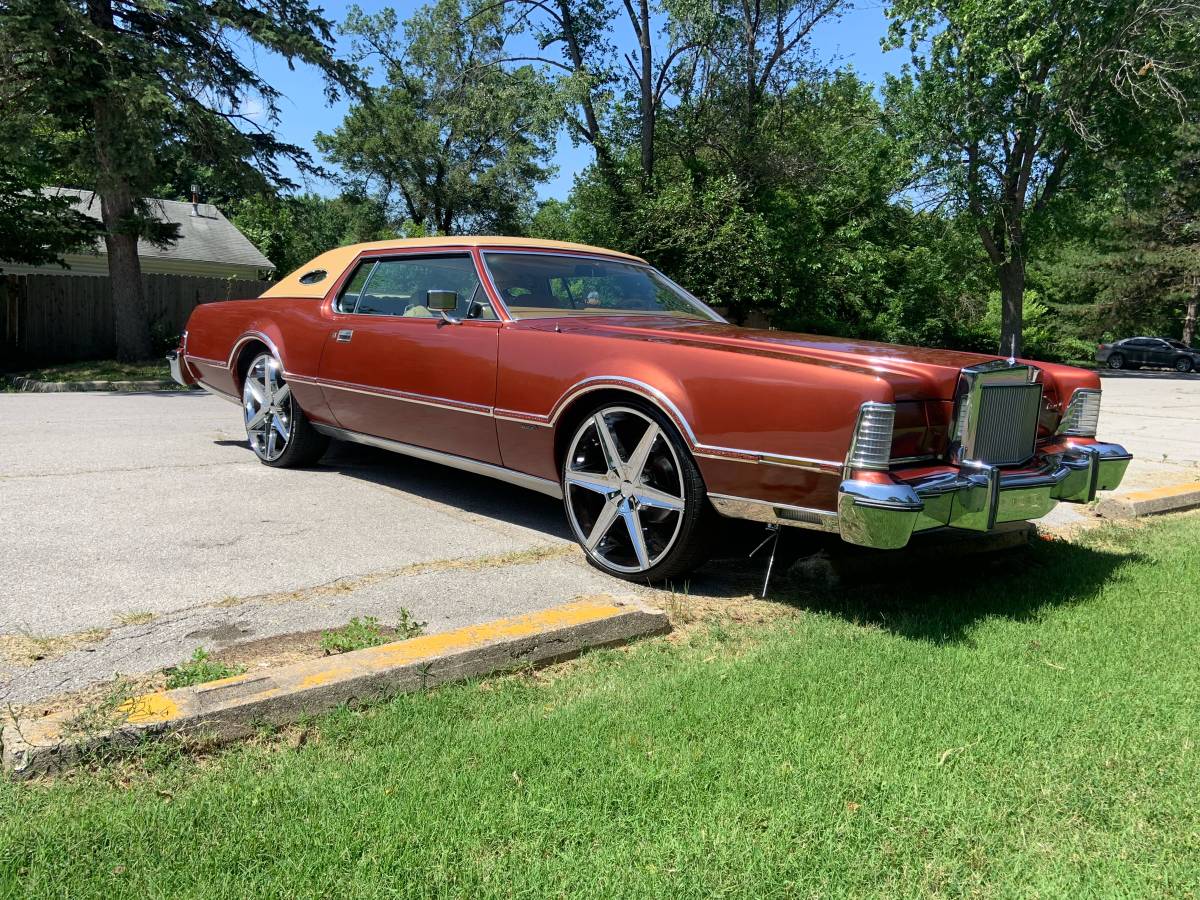 Lincoln-mark-four-1975-custom-9