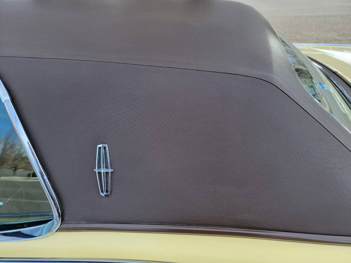 Lincoln-mark-iii-1971-13