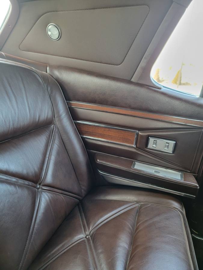 Lincoln-mark-iii-1971-8