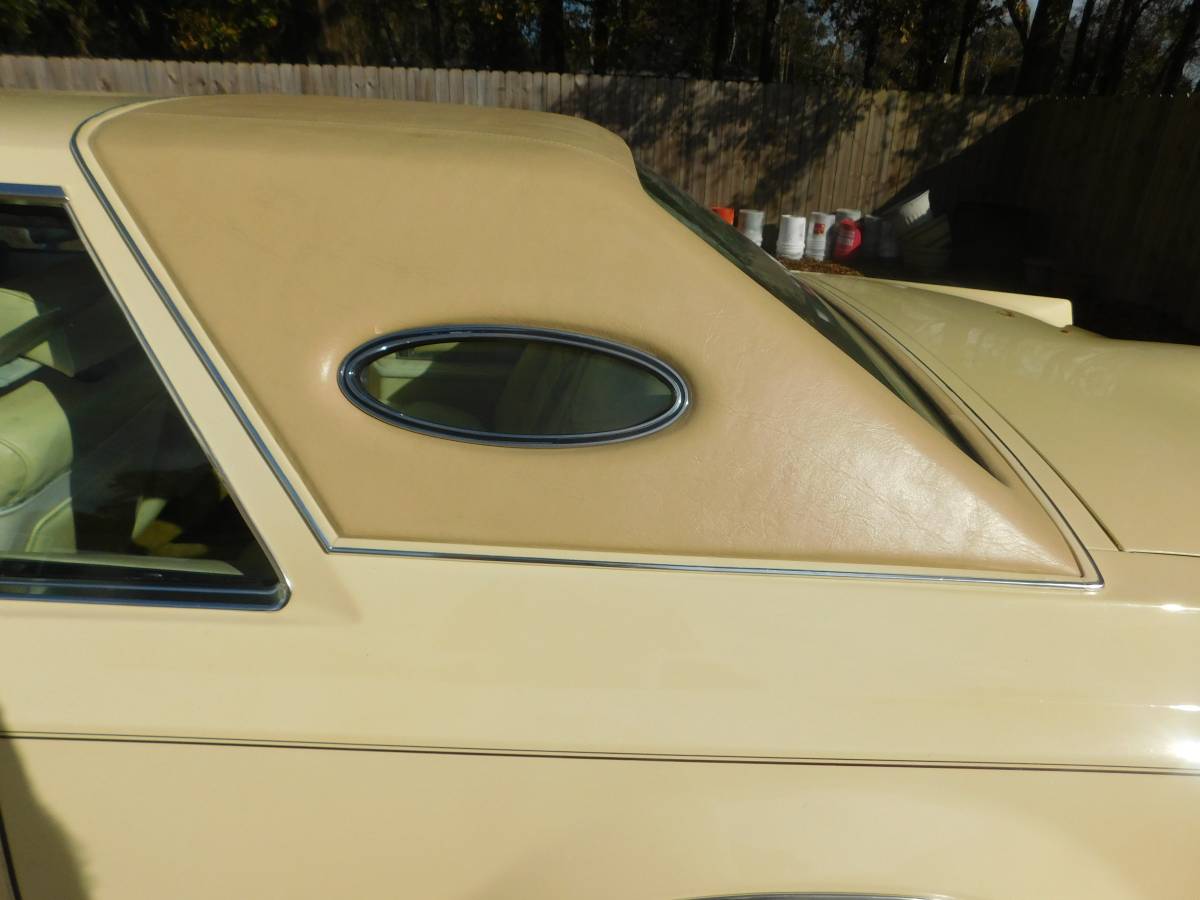 Lincoln-mark-v-1978-21