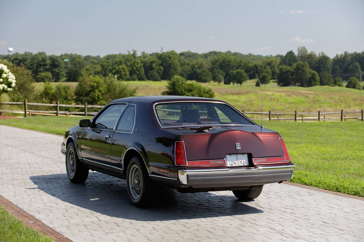 Lincoln-mark-vii-1988-purple-3