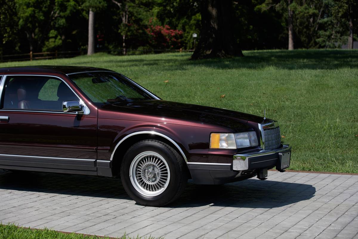 Lincoln-mark-vii-1988-purple-6
